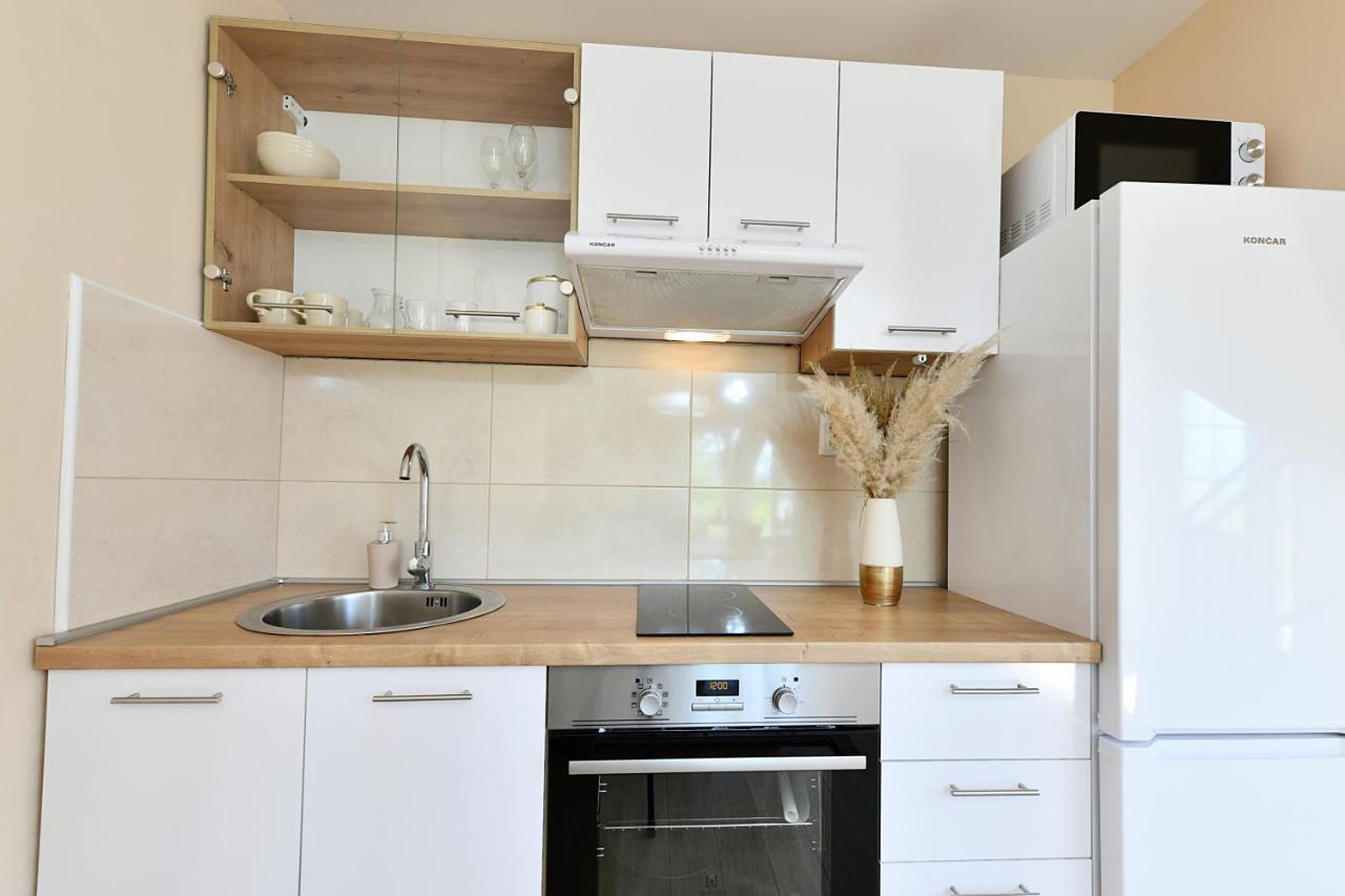 Apartments Green Linden ราโควิซา ภายนอก รูปภาพ
