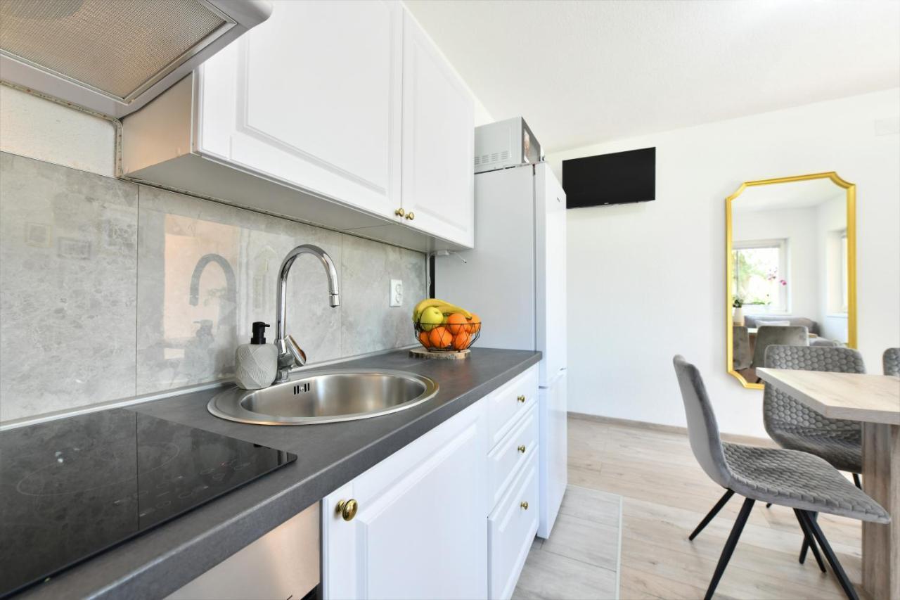 Apartments Green Linden ราโควิซา ภายนอก รูปภาพ