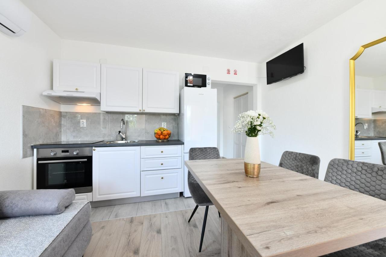 Apartments Green Linden ราโควิซา ภายนอก รูปภาพ