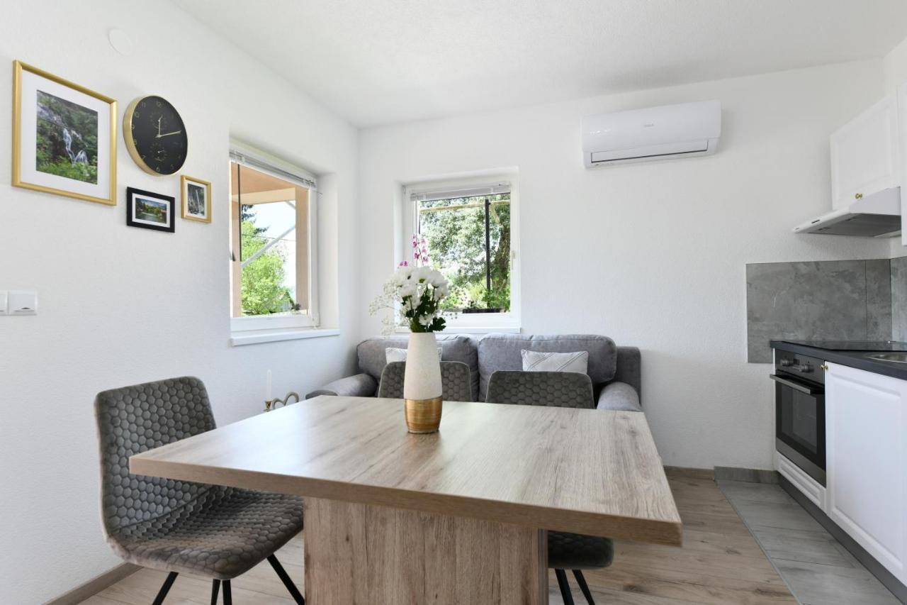 Apartments Green Linden ราโควิซา ภายนอก รูปภาพ