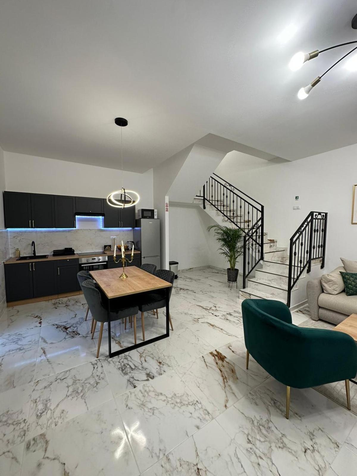 Apartments Green Linden ราโควิซา ภายนอก รูปภาพ